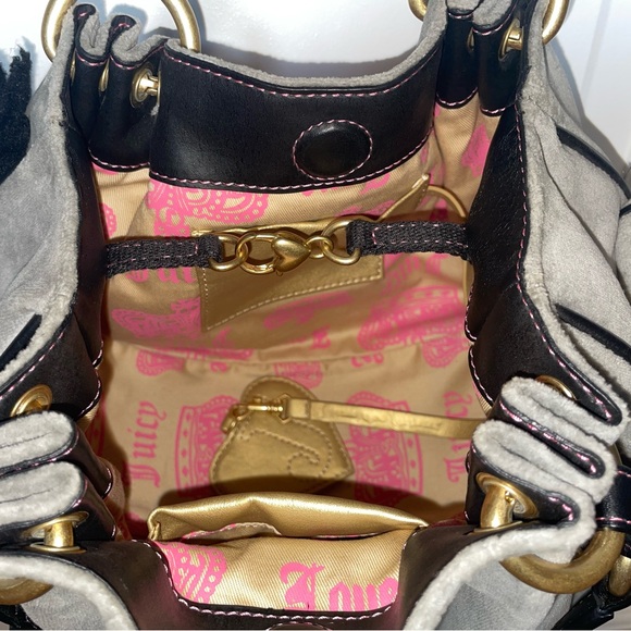 🖤🩷🩶 Rare Juicy Couture Handbag with Black Flowers and Gold Hardware Details - Picture 2 of 16